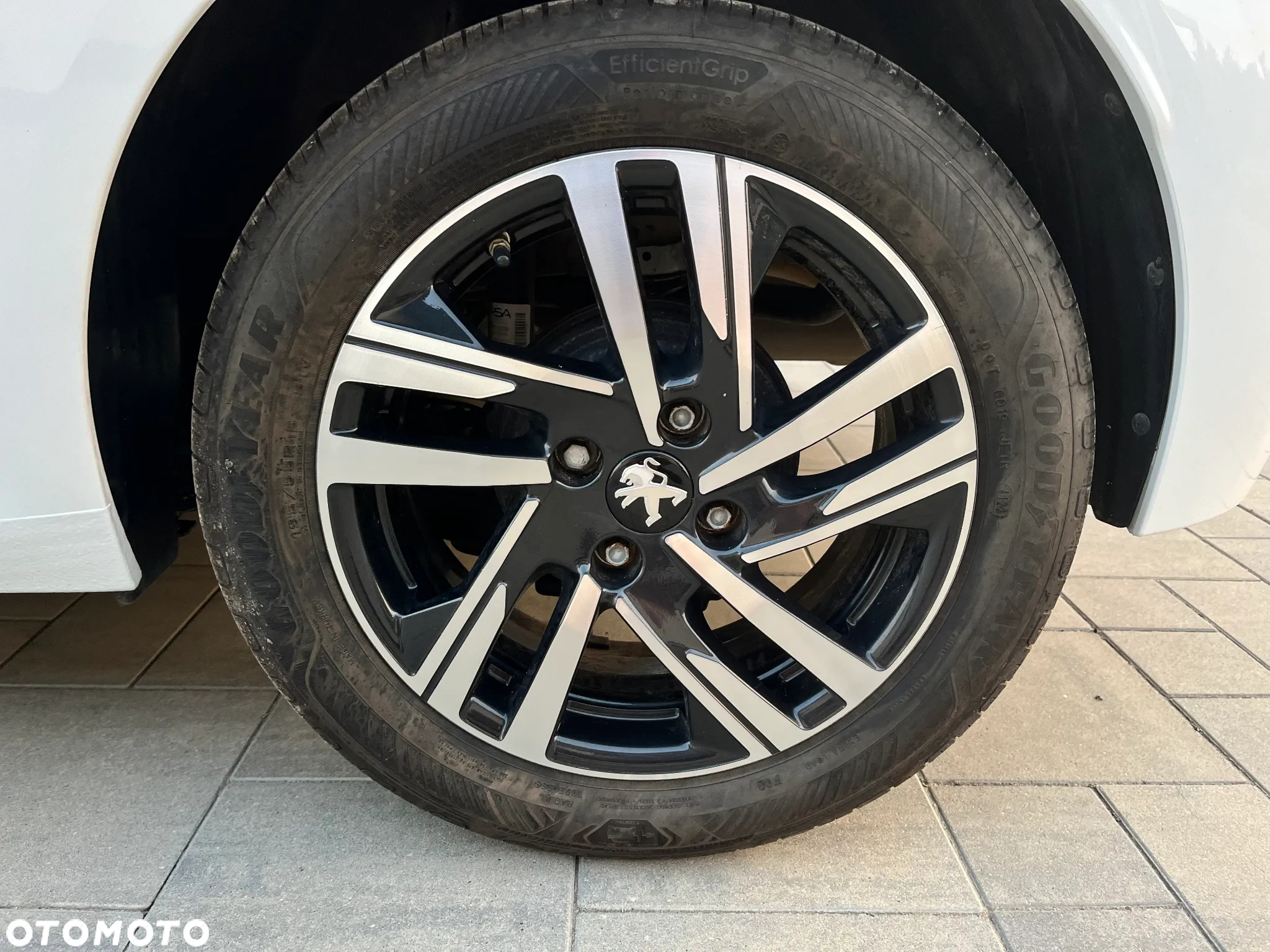 Peugeot 208 - 9