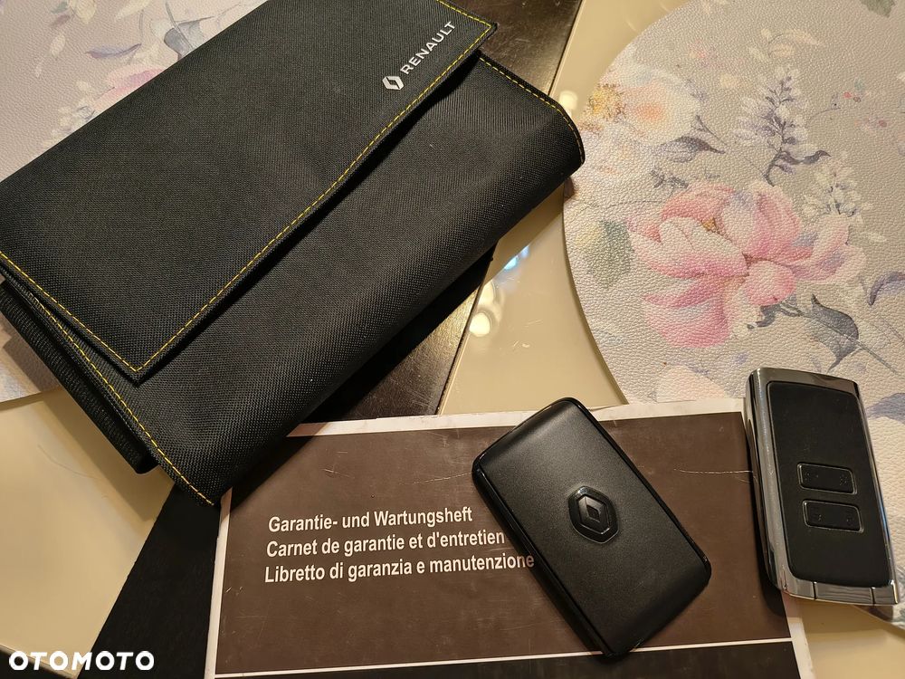 Renault Megane ENERGY TCe 205 EDC GT - 32