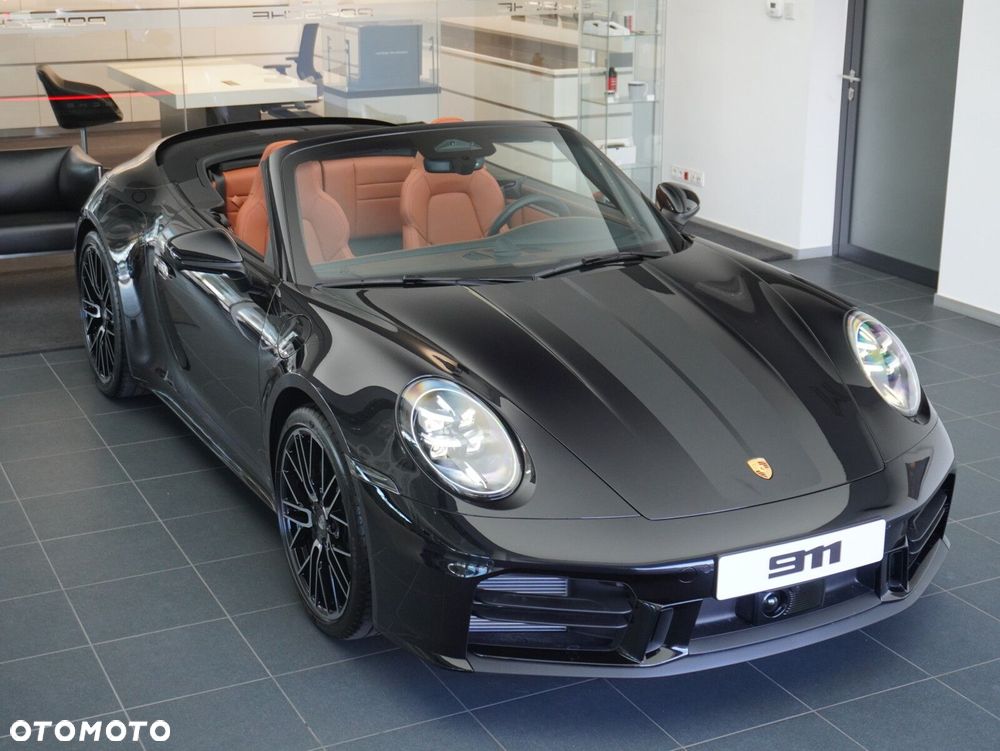 Porsche 911 Carrera - 19