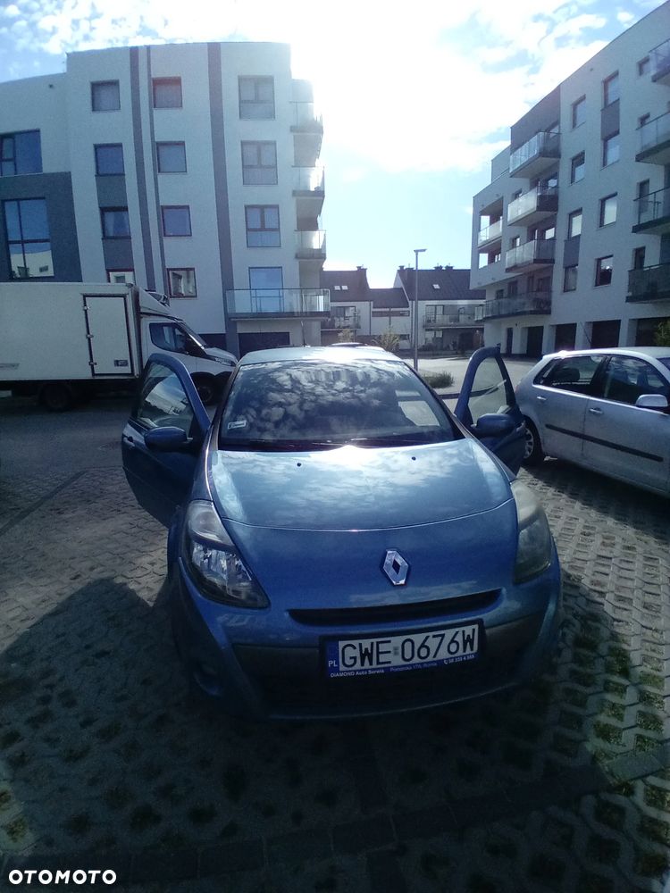 Renault Clio - 9