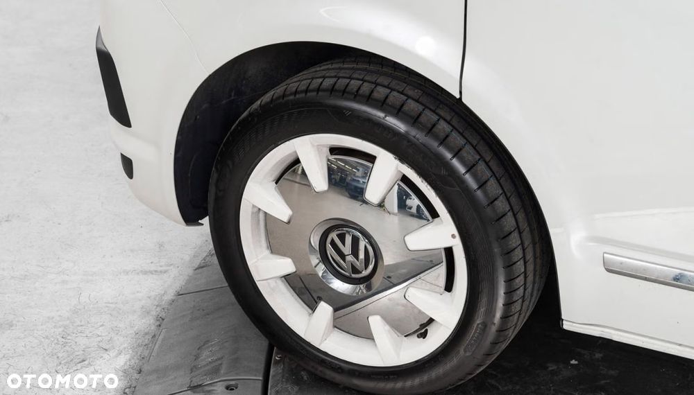 Volkswagen Multivan - 10