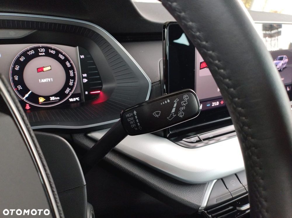 Skoda Octavia 1.5 TSI mHEV Selection DSG - 26