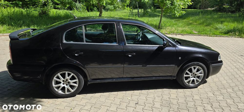 Skoda Octavia 1.6 IMPULS EDITION - 21