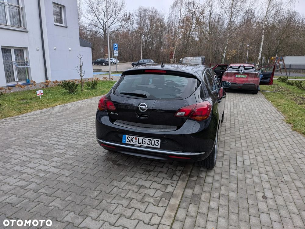 Opel Astra 1.4 Turbo Selection - 13