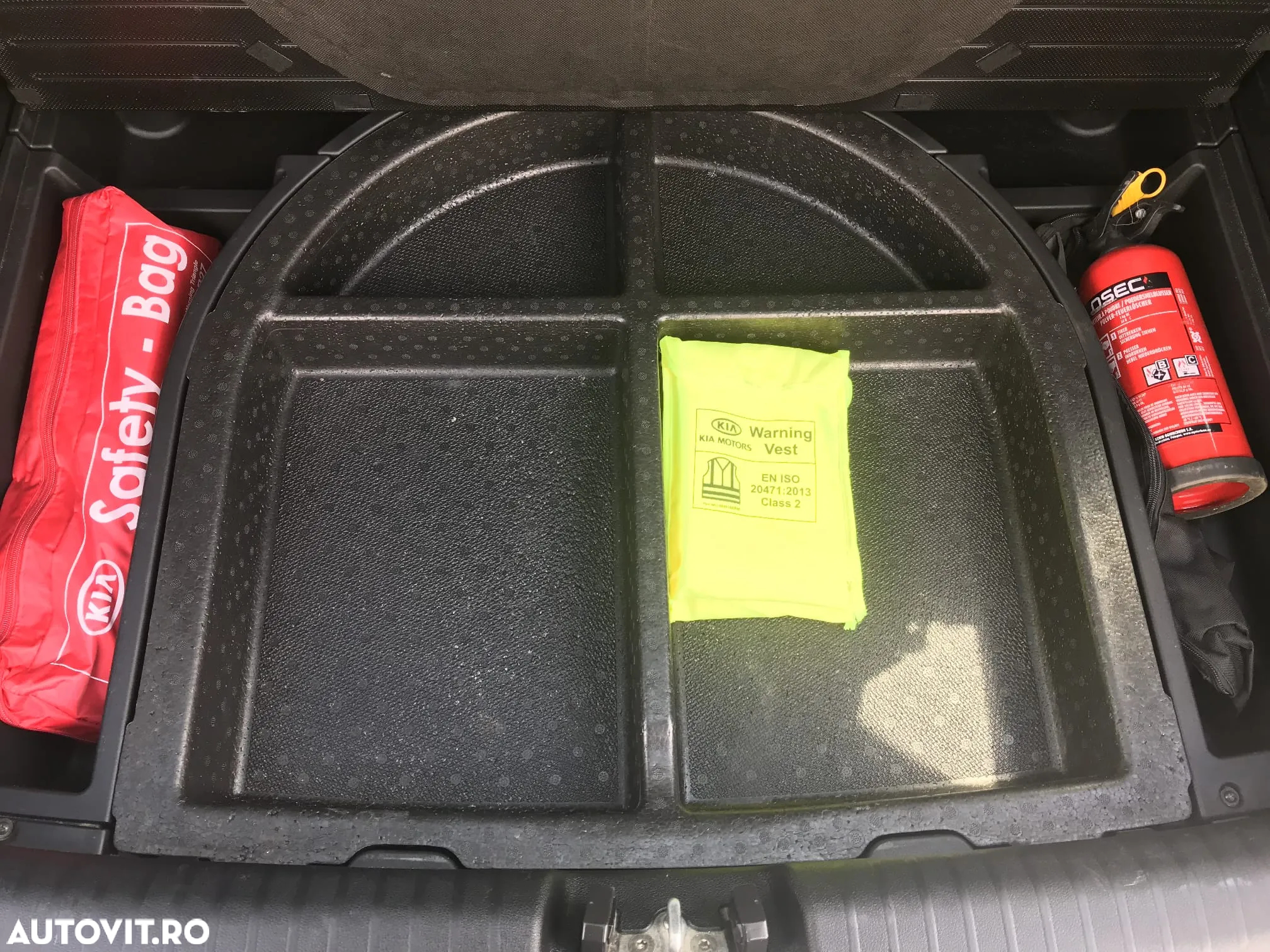 Kia Niro 1.6 GDI 6DCT HEV Classic - 35