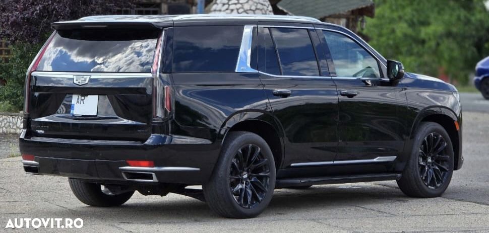 Cadillac Escalade 6.2 V8 AWD AT Platinum - 3