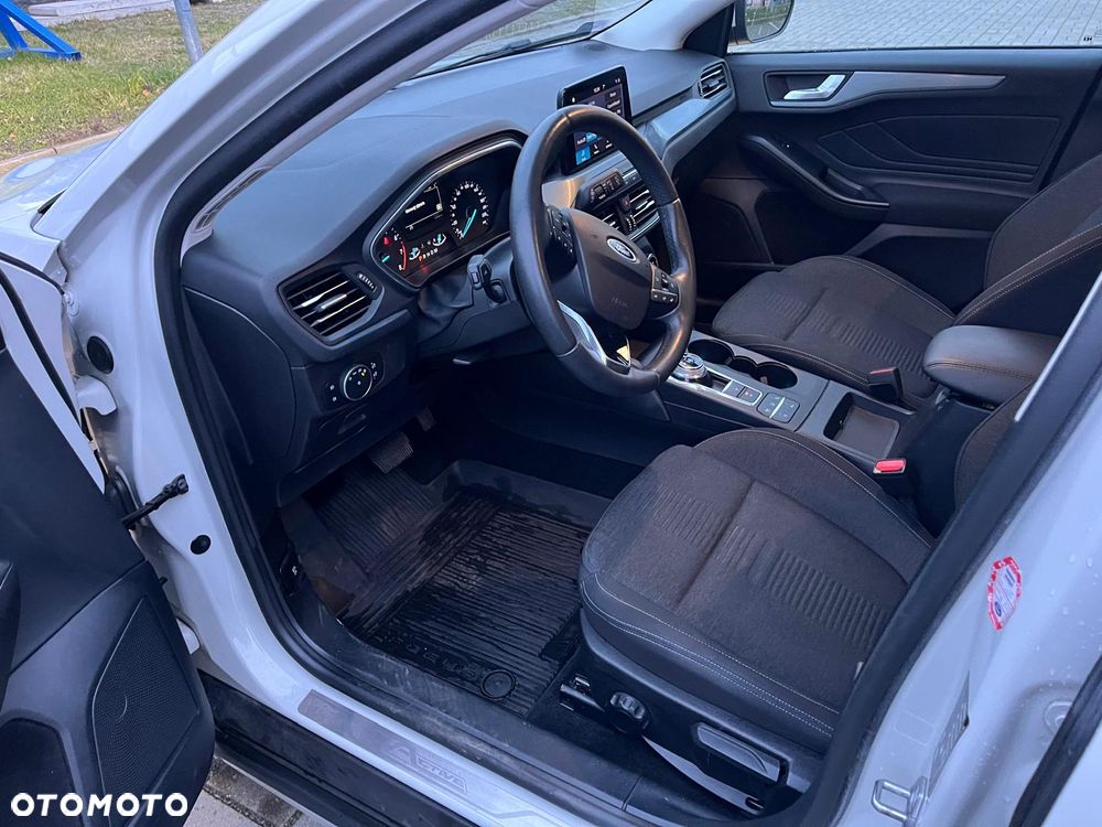 Ford Focus 1.0 EcoBoost Active - 10