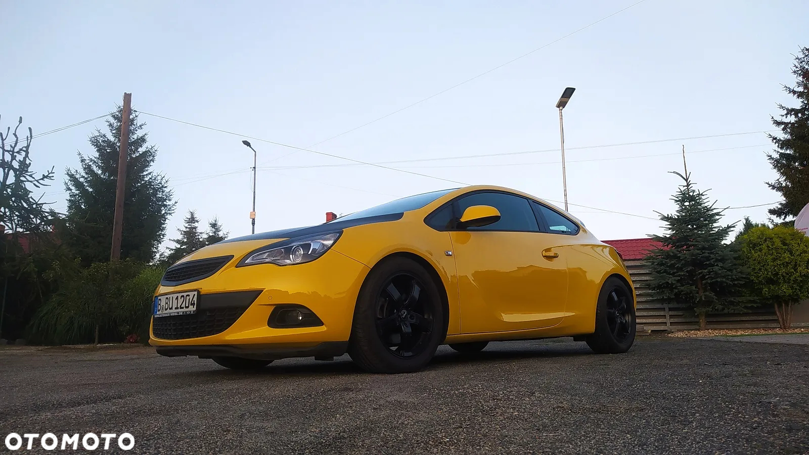 Opel Astra GTC 1.6 Turbo Edition - 8