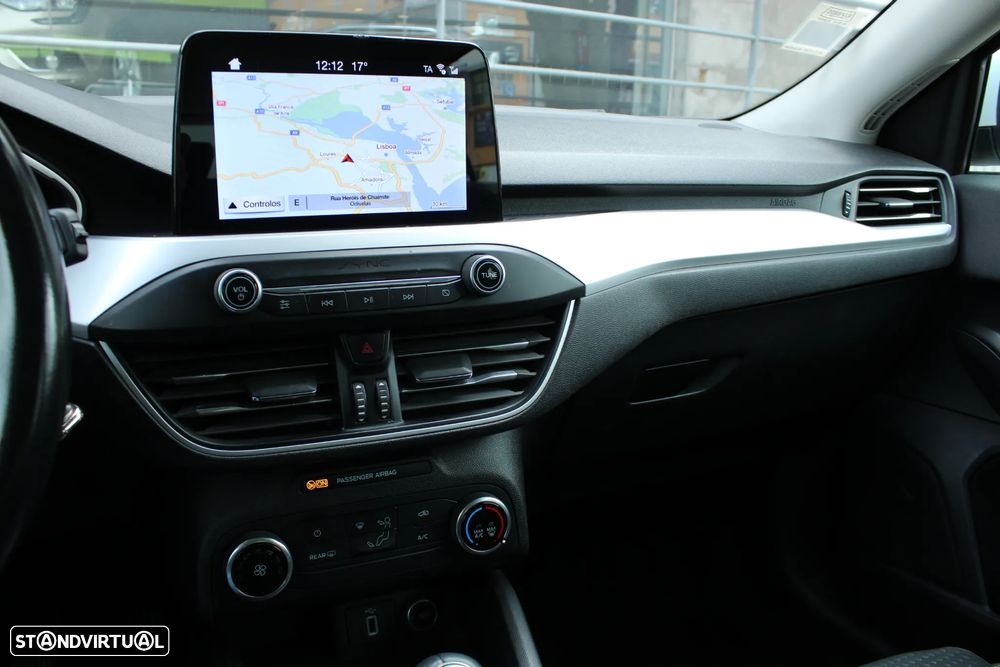 Ford Focus SW 1.5 TDCi EcoBlue Active - 20