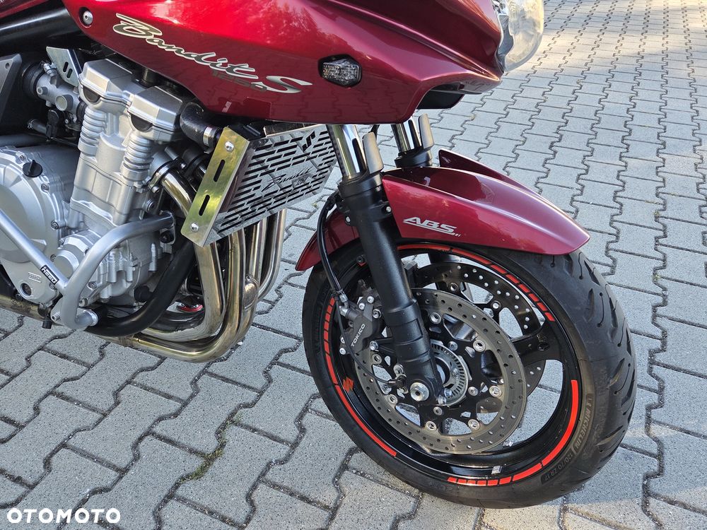 Suzuki Bandit - 11