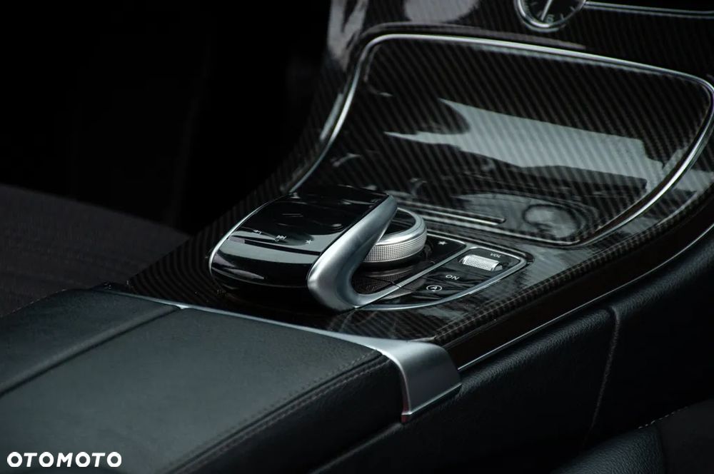 Mercedes-Benz Klasa C 200 7G-TRONIC AMG Line - 12