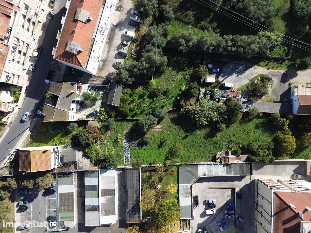 Terreno Misto com Elevado Potencial de Investimento - Grande imagem: 3/31