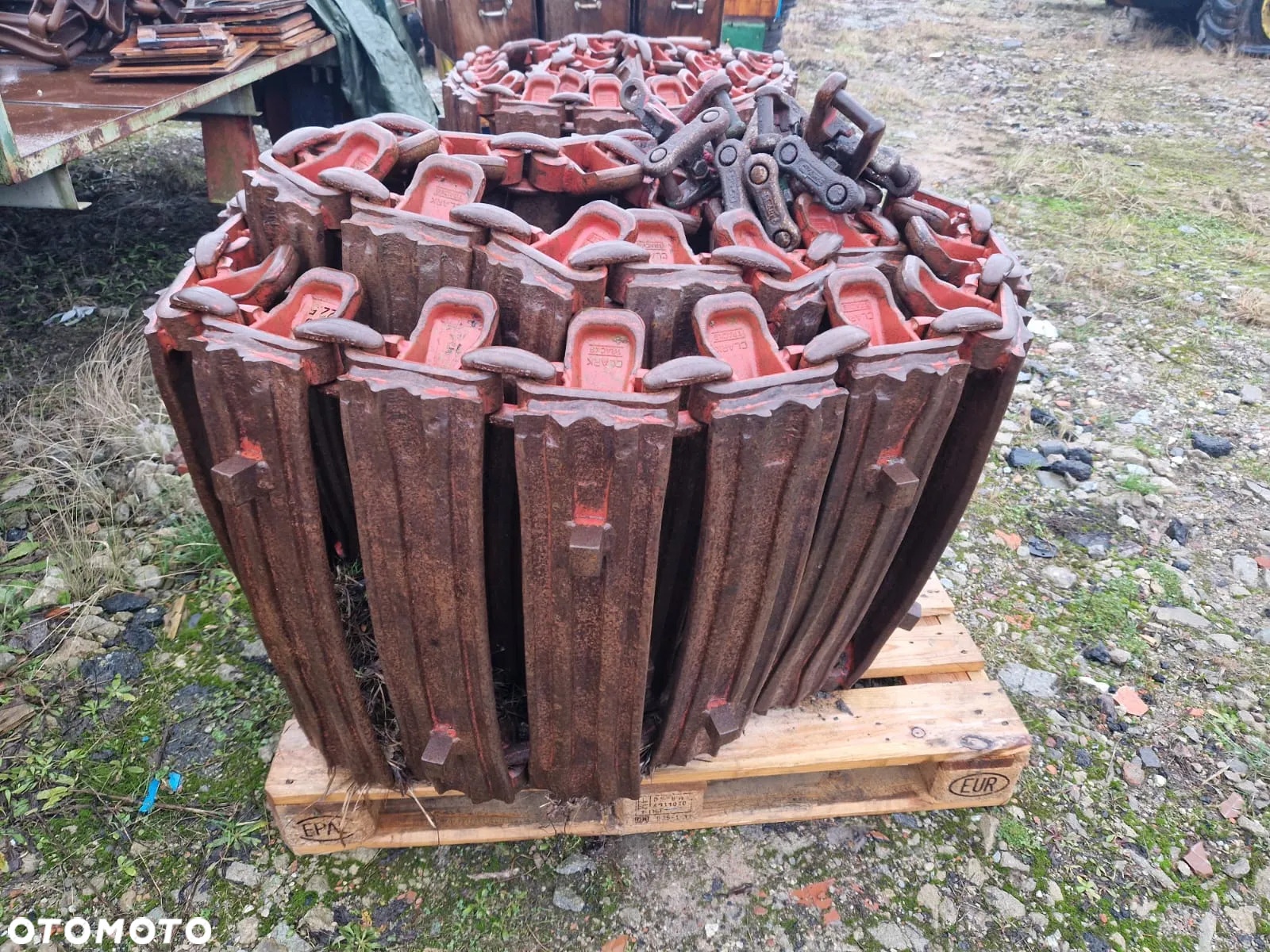 Gąsienice Clark TRS L2 600 22,5 - 11