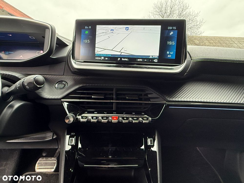 Peugeot 2008 PureTech 130 EAT8 GT Pack - 22