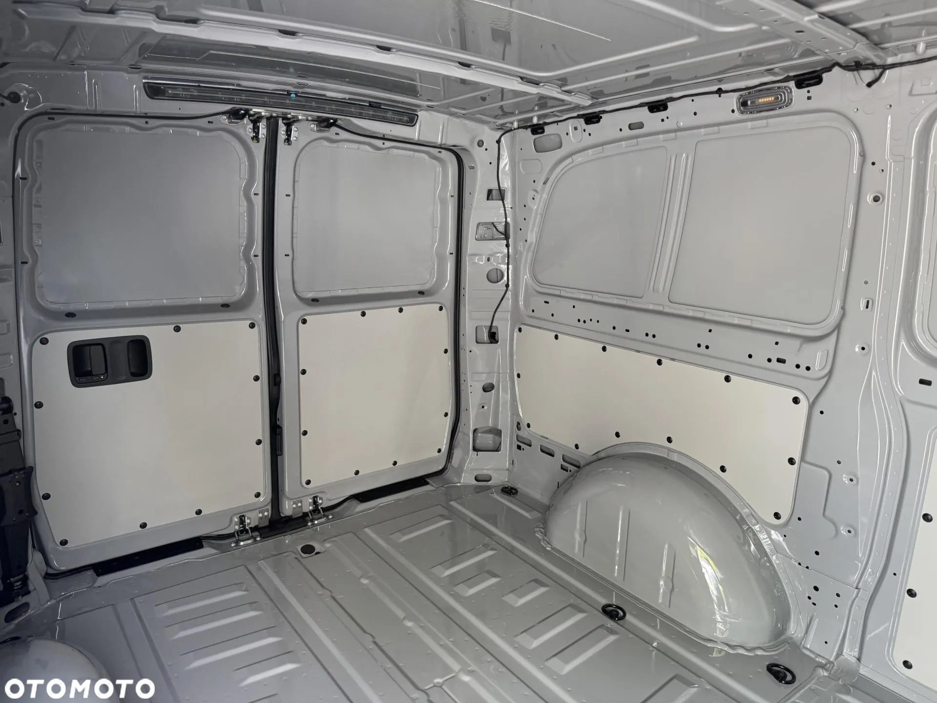 Mercedes-Benz Vito - 8