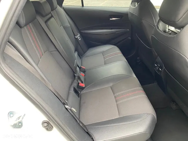 Toyota Corolla 1.8 Hybrid GR Sport - 25