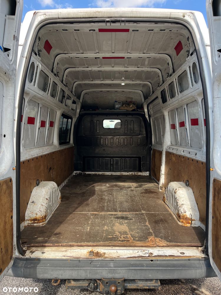 Ford Transit - 15