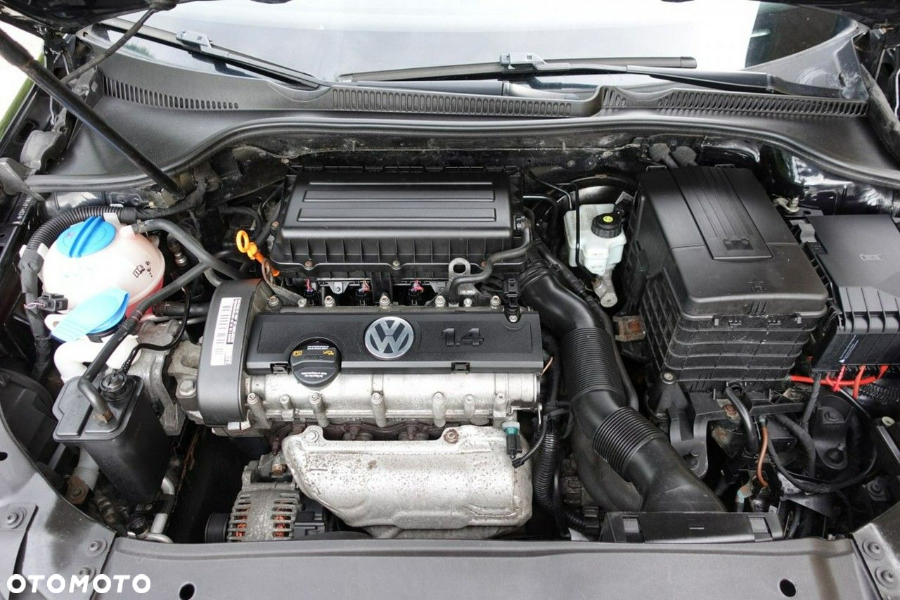 Volkswagen Golf - 10