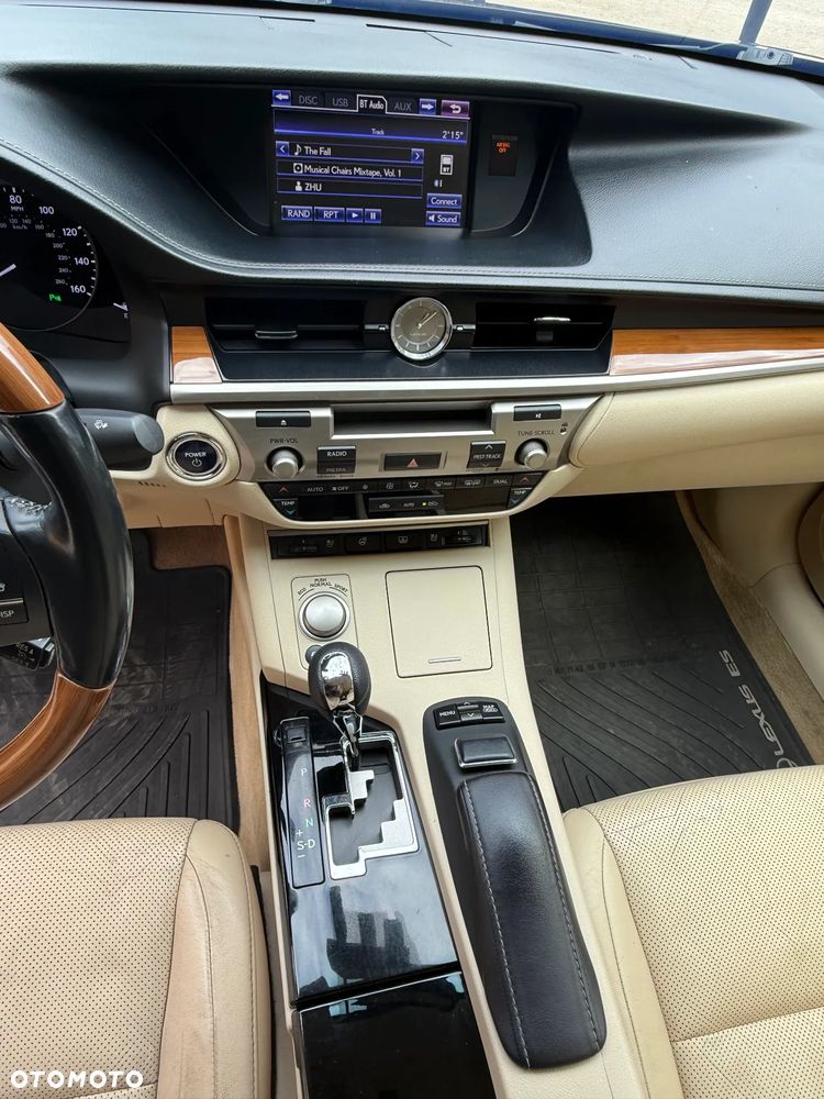 Lexus ES - 20