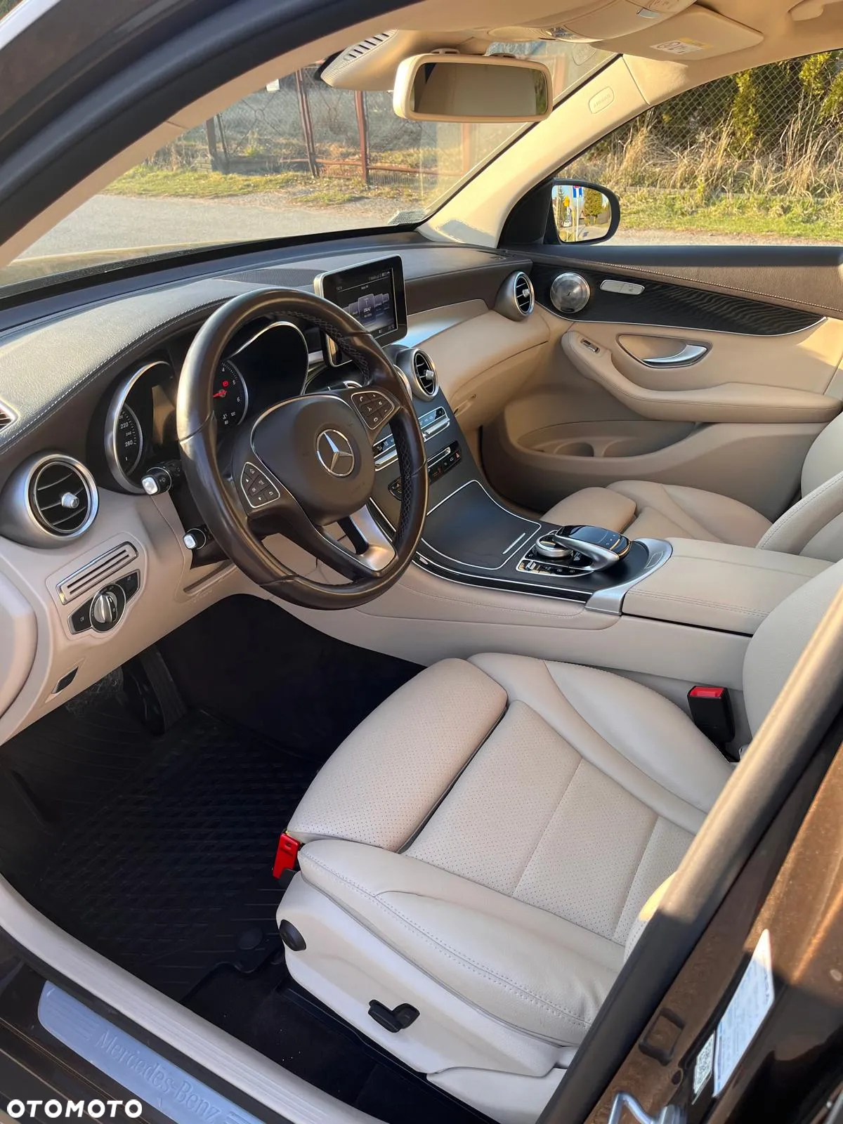Mercedes-Benz GLC 220 d 4-Matic - 12
