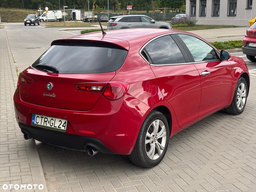 Alfa Romeo Giulietta 2.0 JTDM Distinctive - 6