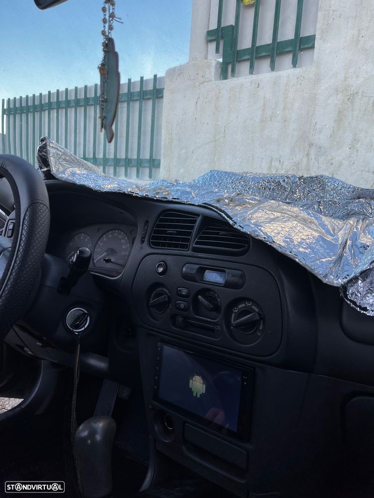 Mitsubishi Colt - 10