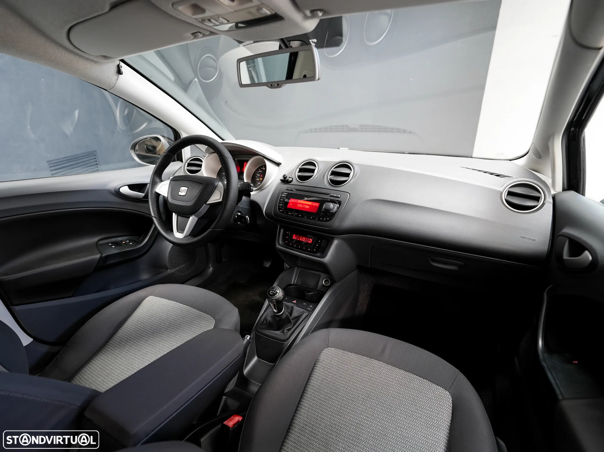 SEAT Ibiza 1.6 TDI Style DPF - 12