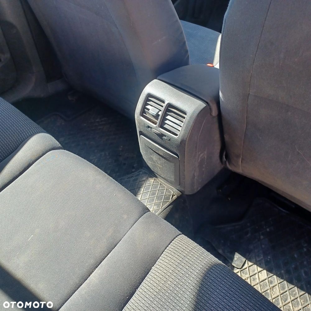 Volkswagen Golf 1.9 TDI Comfortline - 21