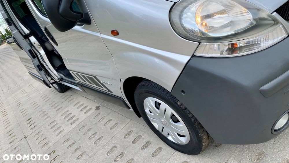 Renault Trafic Passenger Expression - 11