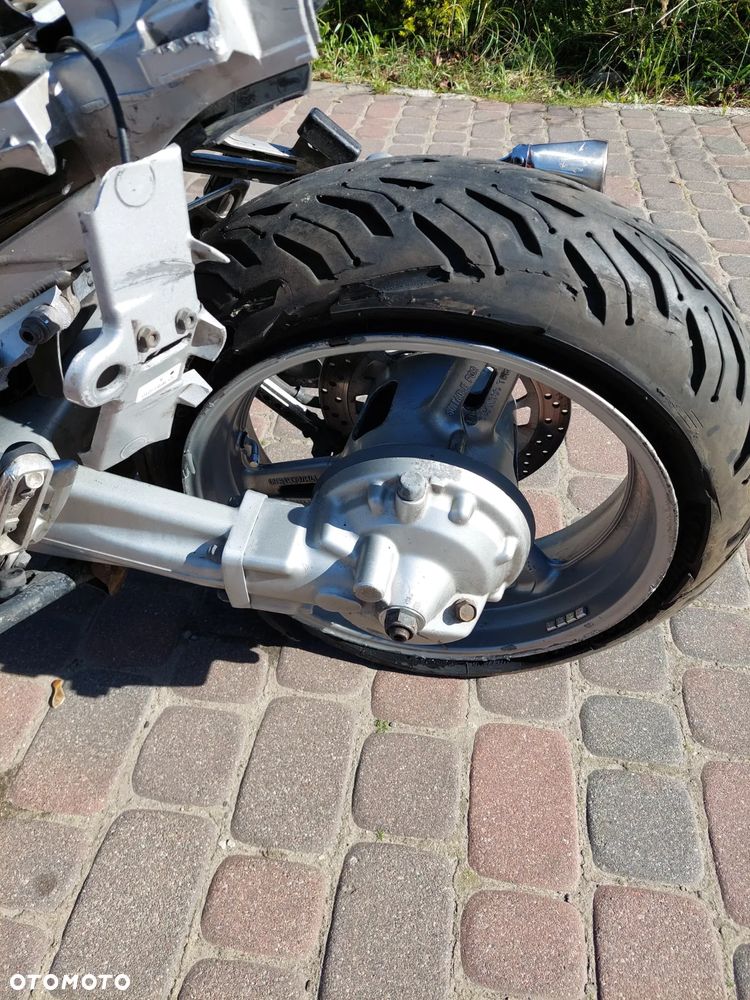 Yamaha FJR - 14