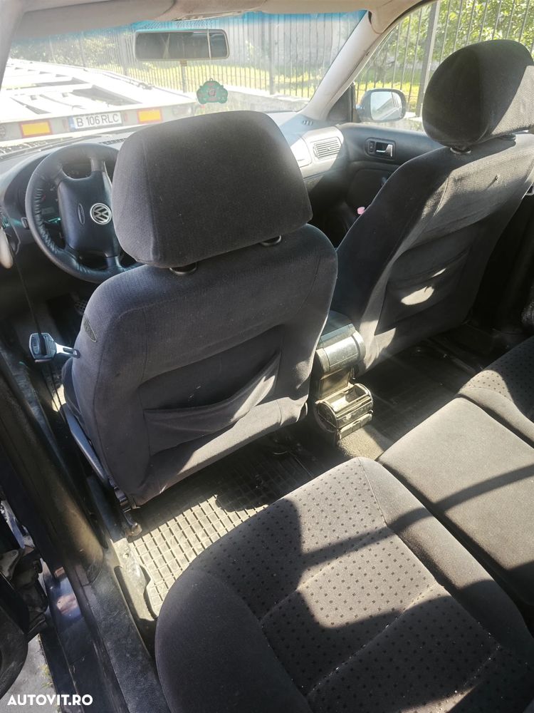 Volkswagen Golf 1.9 TDI Variant - 6