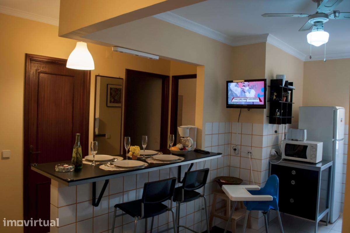 Apartamento com 2 quartos - localizado em Santa Marinha Porto - Grande imagem: 3/16
