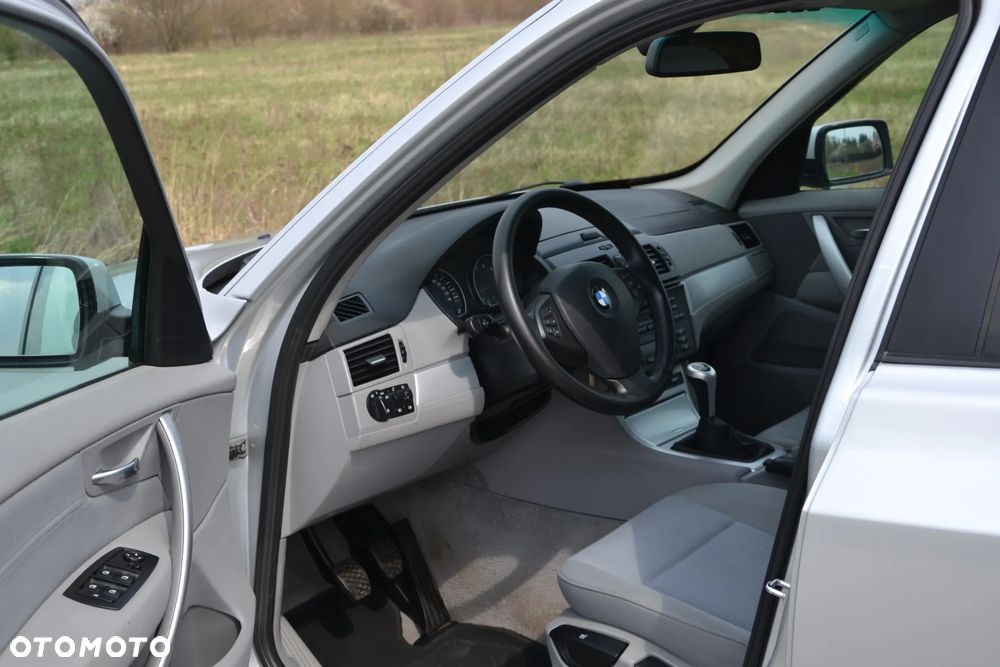 BMW X3 xDrive20i - 11