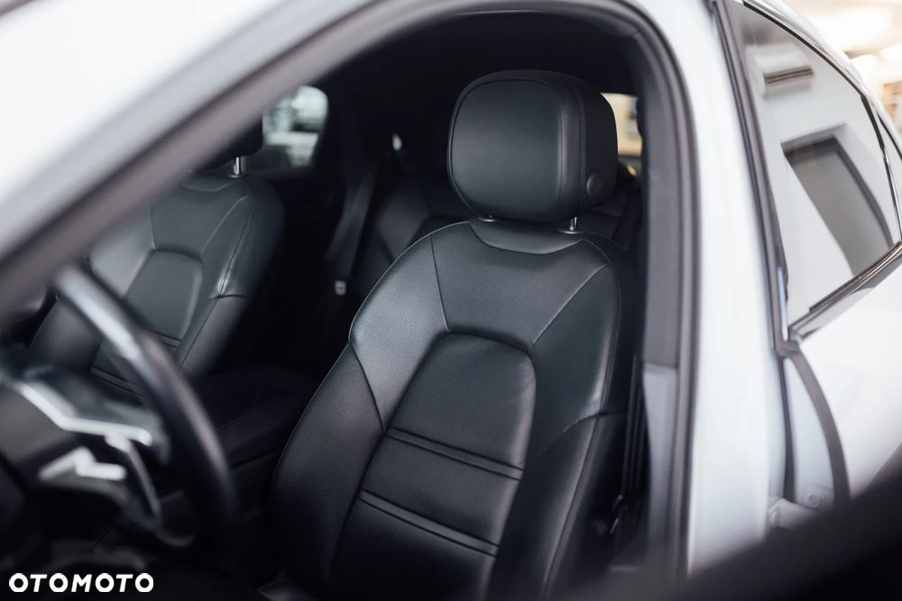 Porsche Cayenne Standard - 27