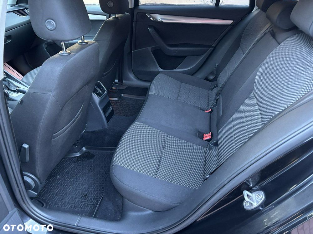Skoda Octavia 2.0 TDI 4x4 Ambition DSG - 18