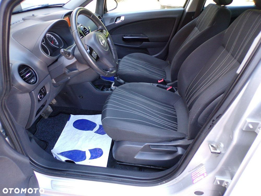 Opel Corsa - 20