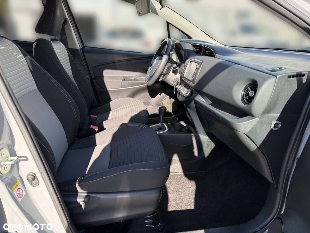 Toyota Yaris 1.5 Premium CVT - 8