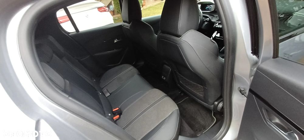 Peugeot 208 Elektromotor 136 GT - 12