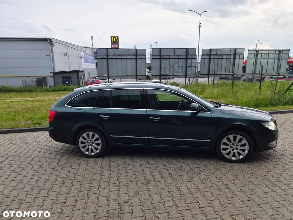Skoda Superb 2.0 TDI DSG Elegance - 5