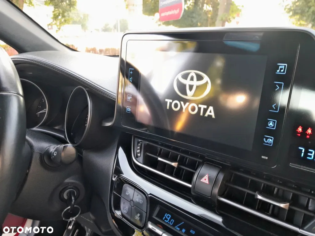 Toyota C-HR 1.2 T GPF Premium CVT - 10