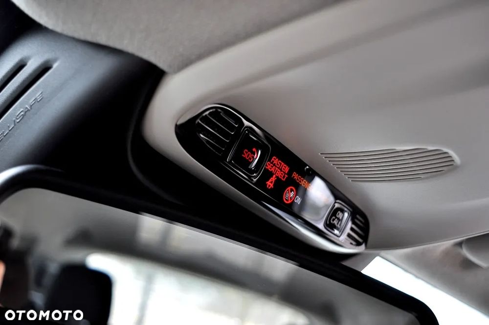 Volvo XC 40 T2 Momentum Pro - 37