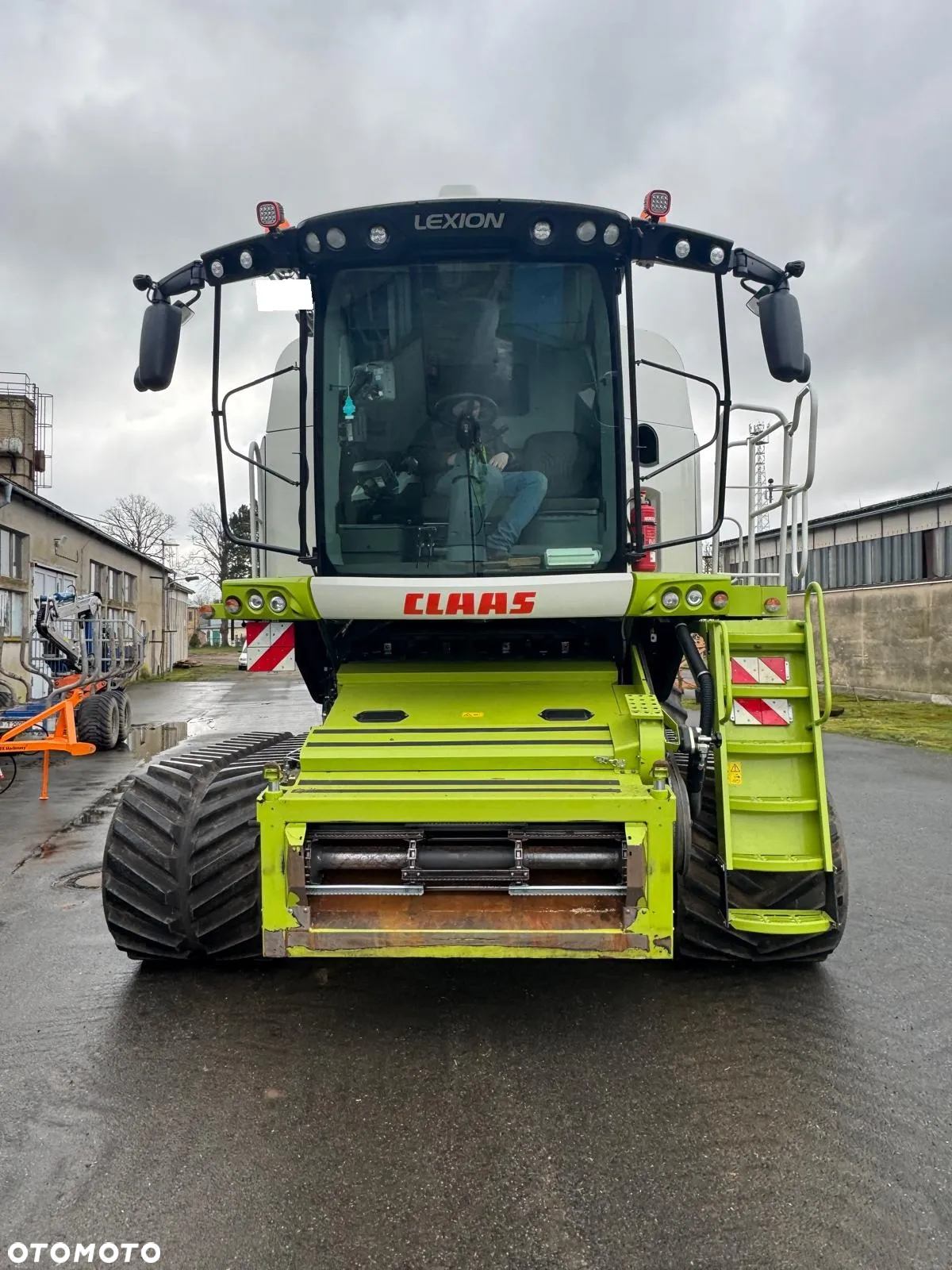 Claas LEXION 780 TT + HEDER VARIO 12,3 - 3
