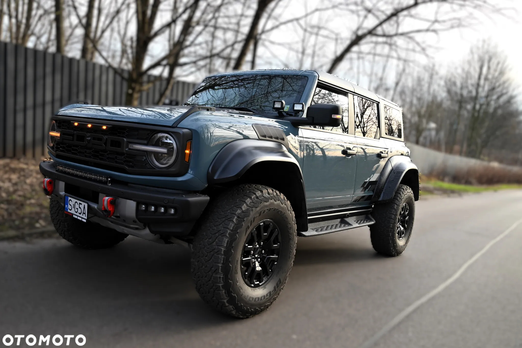 Ford Bronco - 2