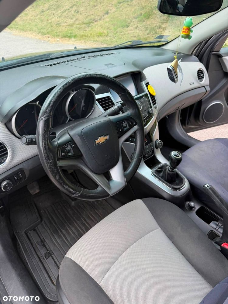 Chevrolet Cruze 1.8 Base - 6
