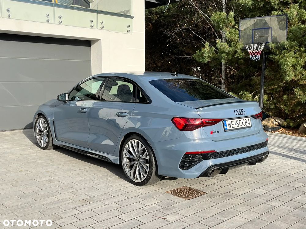 Audi RS3 Limousine - 3