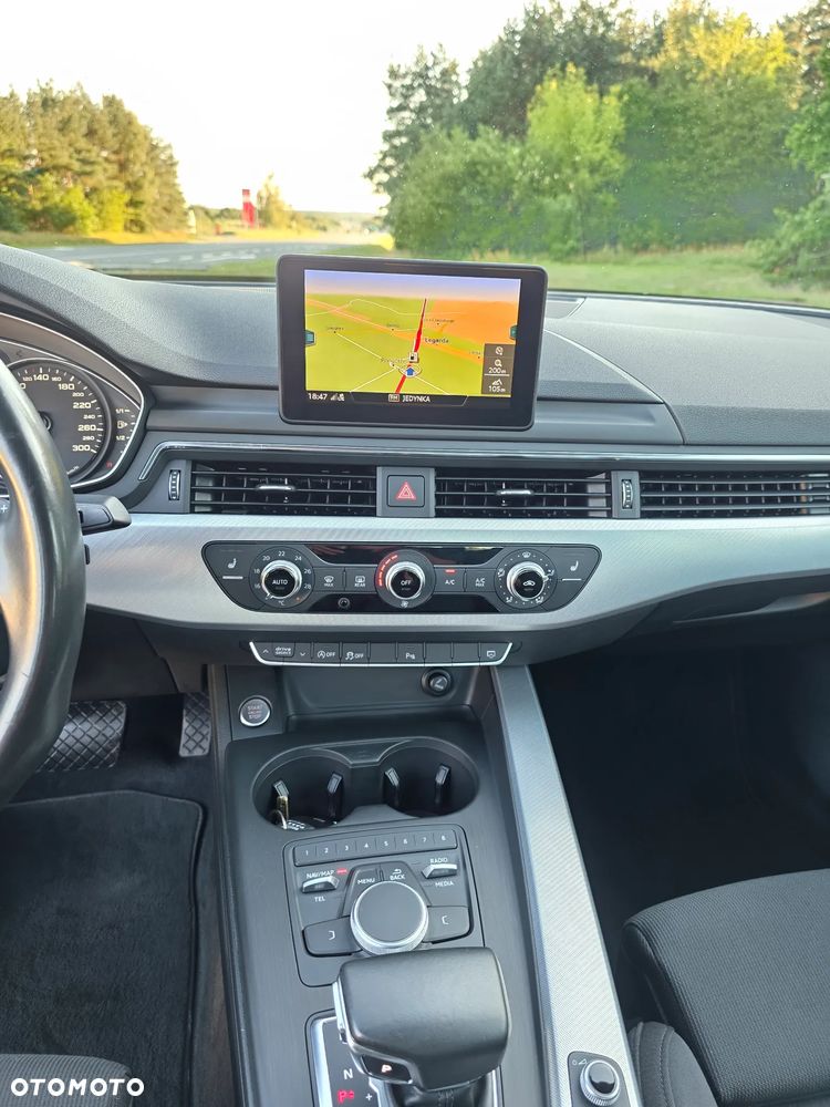 Audi A4 Limousine - 22
