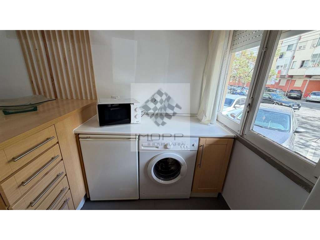 T1 Mobilado na Reboleira - Grande imagem: 5/19