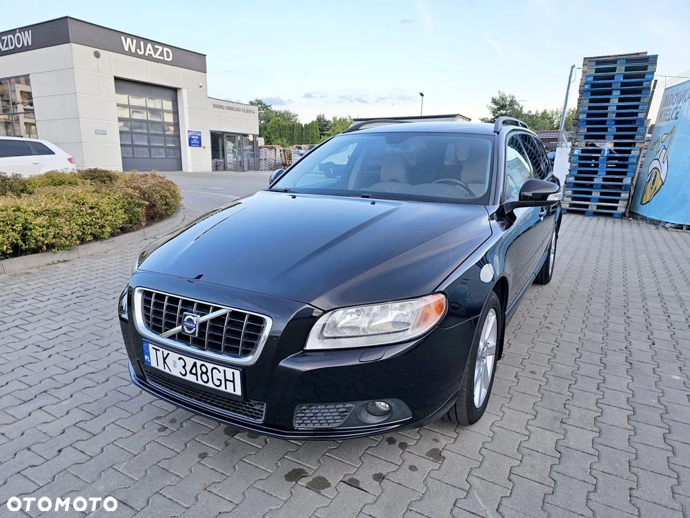 Volvo V70 2.5T Summum - 1