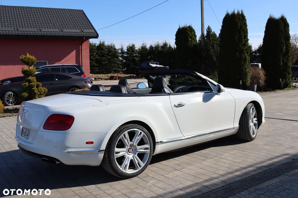 Bentley Continental GT V8 Convertible - 14