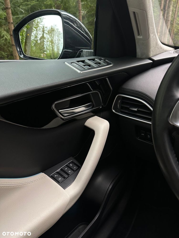 Jaguar F-Pace 25t AWD Prestige - 16